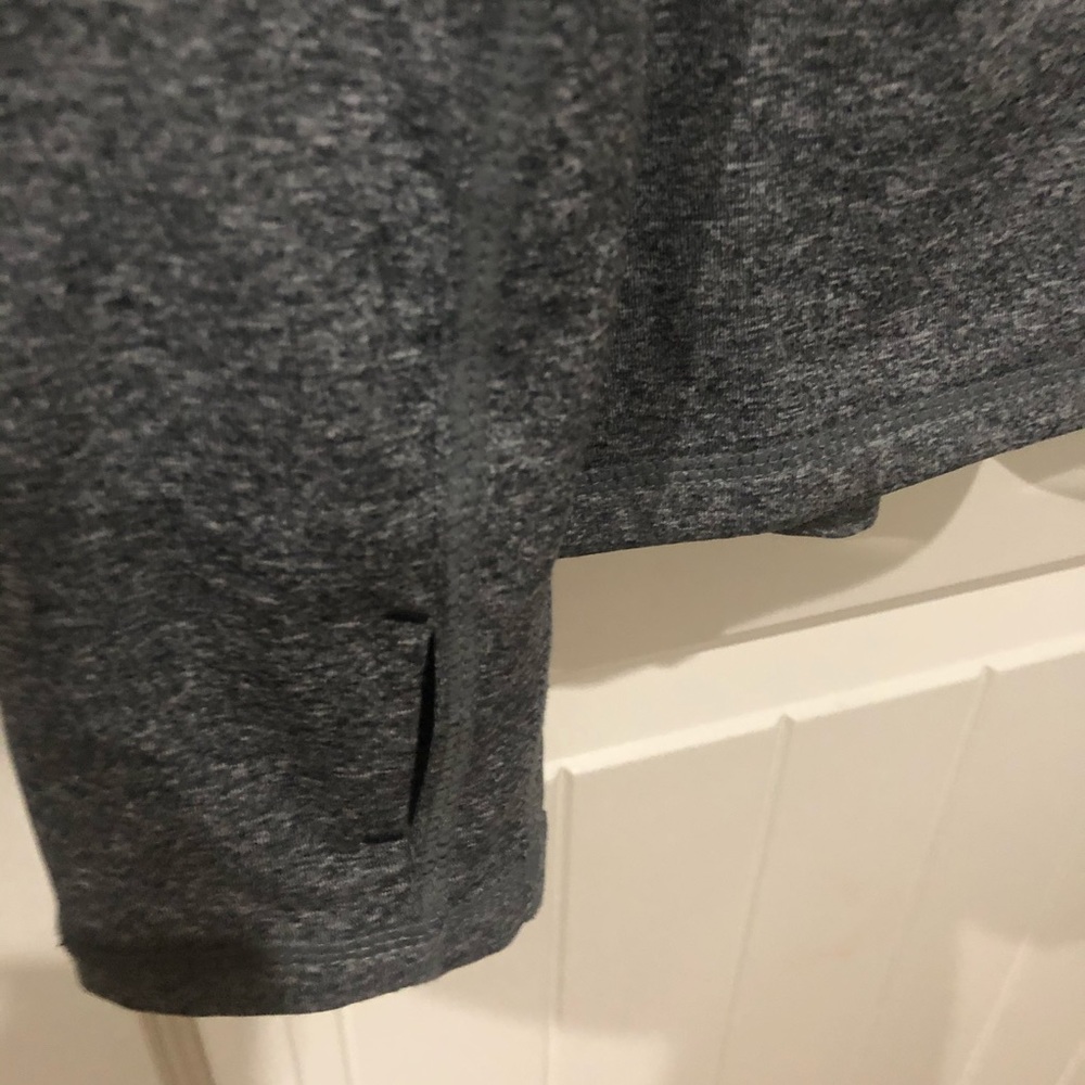 Jacket- Reebok- like new- Heathered grey, - Picture 4 of 5